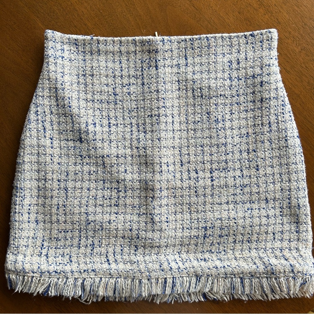 Chic Tweed Skirt in Blue and Cream